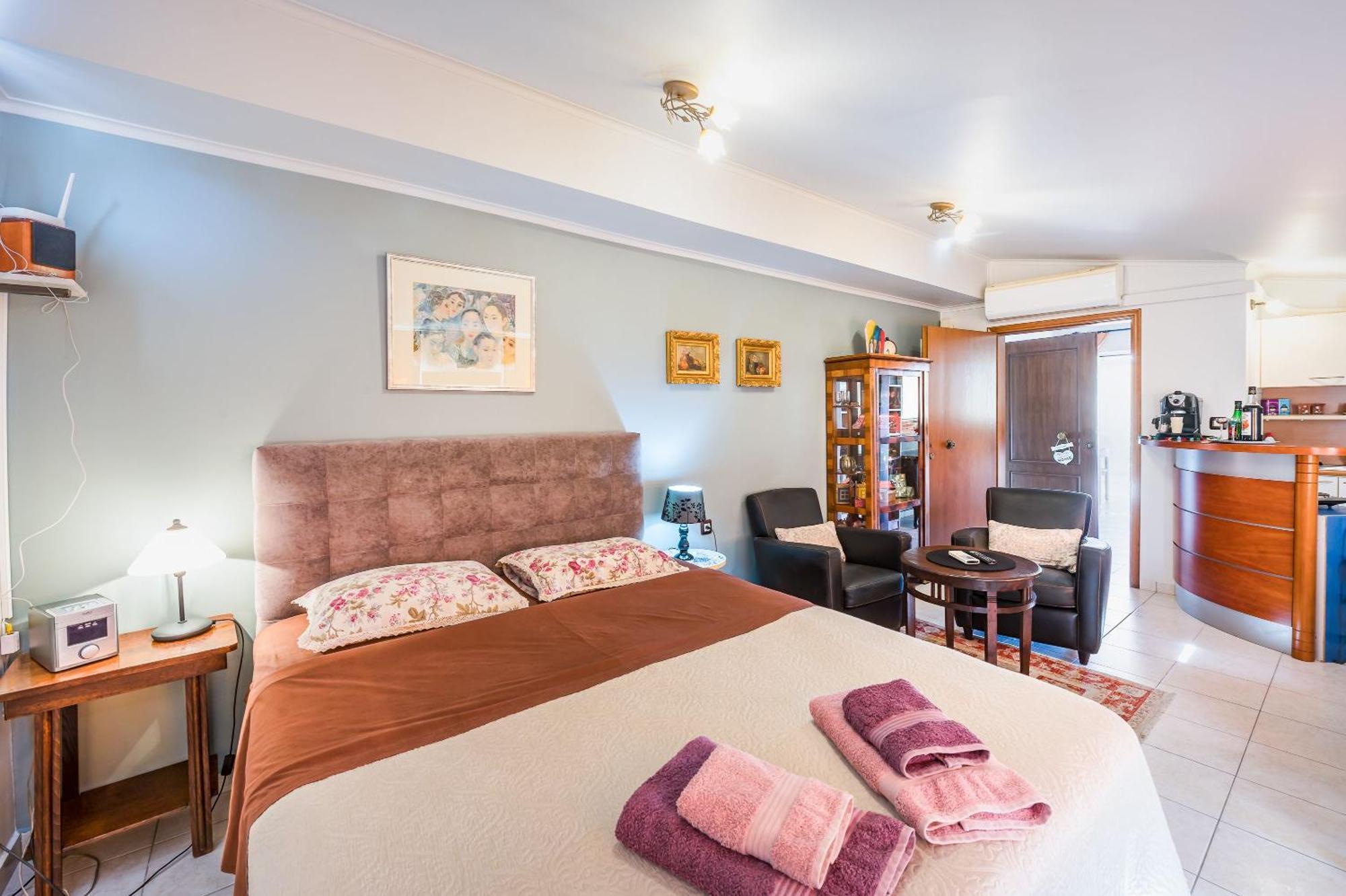 אתונה Glyfada'S Cosy Apartments מראה חיצוני תמונה
